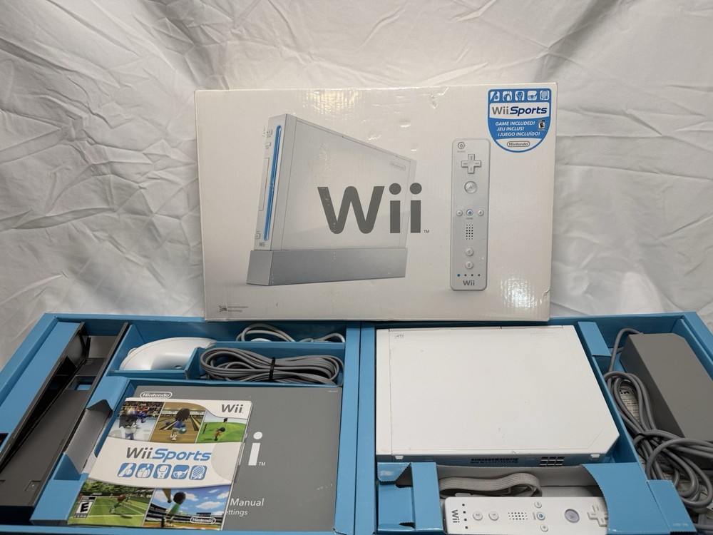 Wii Sports CIB White Console W/ Wii Fit Board (Matching Serial Numbers) Tested