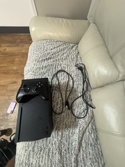 Xbox Series X Comes With Controller And All The Original Cords