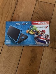 New Nintendo 2DS XL Handheld Console Mario Kart 7 Bundle Black/Turquoise A23