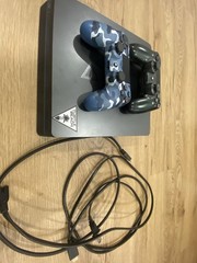 Sony PlayStation 4 PS4 Days of Play Limited Edition 1TB w/2 Controllers HDR