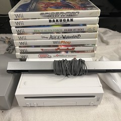 Nintendo Wii RVL-001 512 MB Home Console Bundle 7 Games