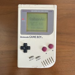 Original Nintendo Gameboy Console.