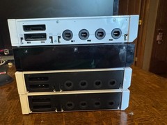 Lot of 4 Nintendo Wii Consoles For Parts/Repair (AS IS)All Power On. 2 Read Disc