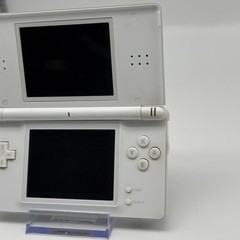 Nintendo DS Lite Console Ice Polar White w/Charger – Tested
