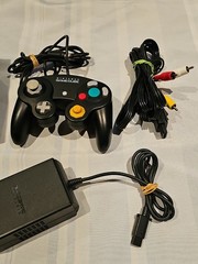 Nintendo GameCube Black Console NTSC-U/C with Controller, cables DOL-101(USA).,