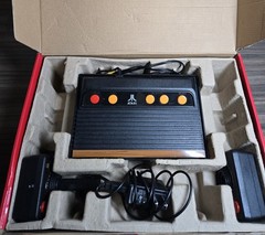 Atari Flashback 9 Gold Console with 120 Built-in Games + Flashback 5 (Read)