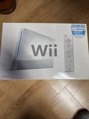 OEM Nintendo Wii Sports CONSOLE BUNDLE Motion Plus Controllers Nunchucks-No Game
