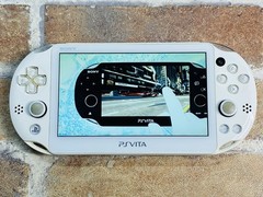 PS Vita PCH-2000 White ZA12 SONY PlayStation Japan Charger 8GB Tested EX DDP