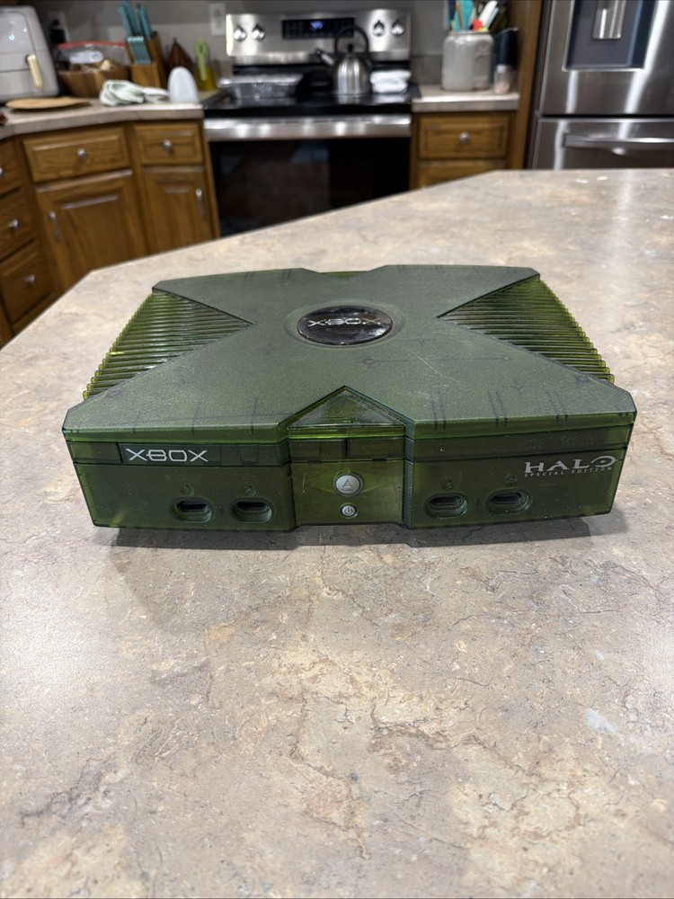 Halo Xbox Console Model (For Parts/as-is)