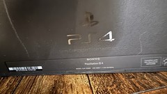 Sony PlayStation 4 (CUH-1006A) Console + Controller | 220V Asia Version