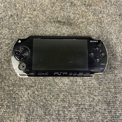 Sony PSP PSP-1001 PlayStation Portable For Parts or Repair Doesn’t Power On