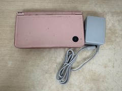 Nintendo DSi XL – Metallic Rose Pink w/ Charger & White Stylus – Tested & Works