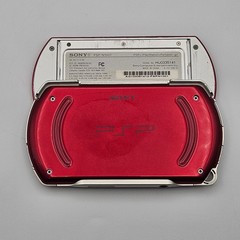 PSP GO Console New Shell Red + Charger PSP-N1001 New Screen Sony