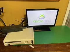 Microsoft Xbox 360 Arcade Console AV Power HDMI Cord, AV Cord, 9 Games, TURNS ON