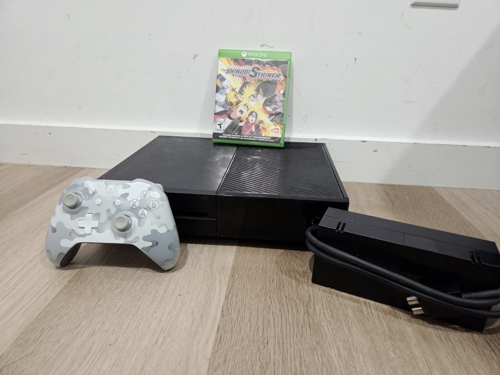 Xbox One Console + Camo Controller + Shinobi Striker