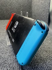 Nintendo Switch Console 32GB 1080p HDMI w/Red/Blue Joy-Con Controllers READ