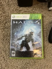 Microsoft Xbox 360 Console + Xbox 360 Controller + Halo 4