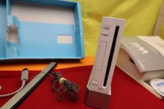 🎮 Nintendo Wii Console Bundle Wii Sports Controllers Nunchuks Pink WiiU 🔥