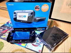 NEAR MINT Nintendo Wii U – 32GB Premium Set – Black With Box + 9 Game set Japan