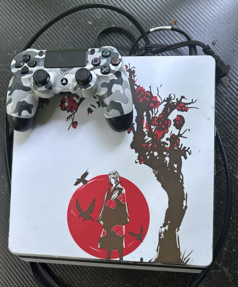 Sony PlayStation 4 Slim 1TB White 1080p Wi-Fi Itachi Skin + DualShock 4 Camo