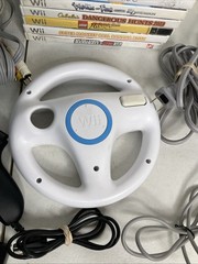 Nintendo Wii Bundle, Controller 10 Games Mario Kart Play Fit Lego Indiana Jones