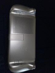 AYANEO Kun Handheld Gaming PC 8.4″ 1600P, AMD Ryzen 7, 32GB RAM, 4TB SSD