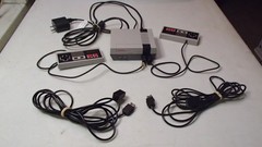Nintendo Entertainment System NES Classic Model CLV-001 Mini Console 2 Controls