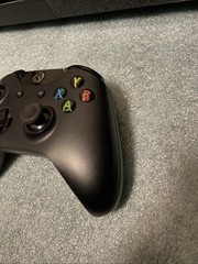 Microsoft Xbox One 1540 500GB Console – Black with Controller And Call Of Duty