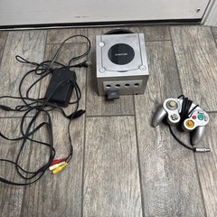 Nintendo GameCube Platinum Silver Console ONLY DOL-101 [FOR PARTS-ERROR MESSAGE]