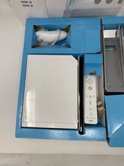 Nintendo White Wii Sports Console System Complete (NO GAME)