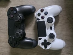 Sony PlayStation 4 PS4 Slim 500GB Console Bundle 2 Controllers 4 Games Tested