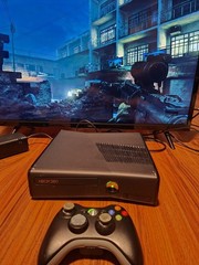 XBOX 360 Slim 250GB Console BUNDLE Microsoft TESTED (Used) Matte Black