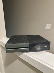 Xbox One Halo 5: Guardians Limited Edition Black & Silver Console w Cables