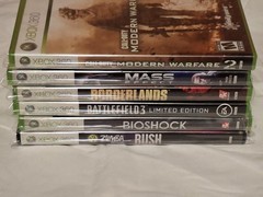 XBOX 360 Slim 250GB Console BUNDLE Microsoft TESTED (Used) Matte Black