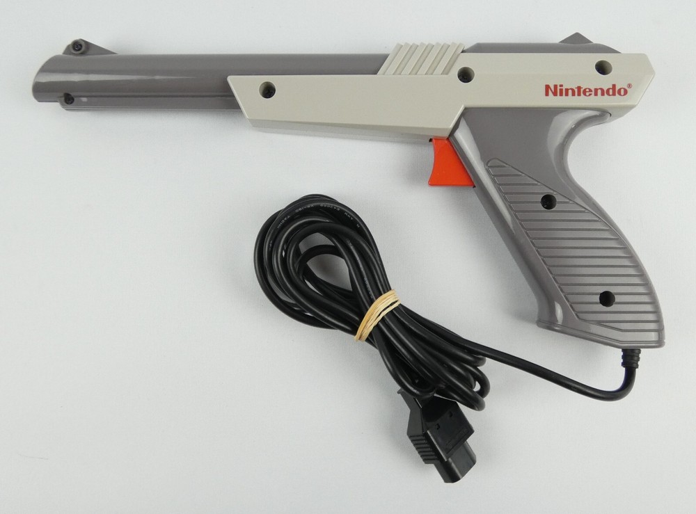 NES Zapper – Original Nintendo NES-005 Light Gun for Duck Hunt, Wild Gunman, etc