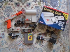 TOP LOADER NES Console NES-101 w/ BOX, controller, cables, nintendo TESTED