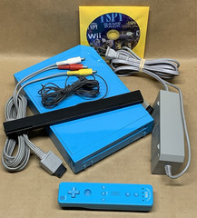 BLUE NINTENDO WII SYSTEM CONSOLE RVL 101 MOTIONPLUS CONTROLLER 036 LOT
