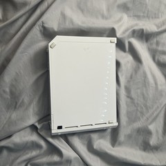 NINTENDO WII RVL-001 CONSOLE WHITE WORKING / TESTED W/COSMETIC SCRATCHES – 2006