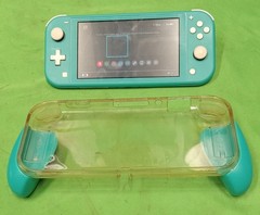 Nintendo Switch Lite HDH-001 Turquoise Handheld Used + Skull & Co Grip Case