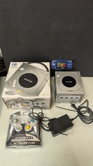 Nintendo GameCube Platinum Silver Console System w/ Box & OEM Wires Tested