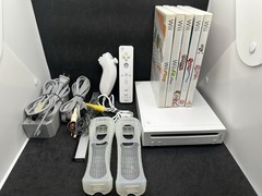 Nintendo Wii RVL-001 Console Bundle OEM Remote Nunchuk 5 Games Tested
