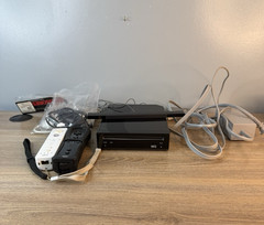 Nintendo Wii RVL-101 512 MB Home Console – Black 2006 Bundle