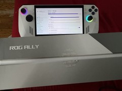 Asus ROG Ally Z1 Extreme with 2TB SSD upgrade LOCAL PICKUP ONLY