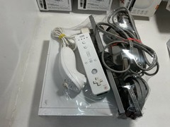 Nintendo Wii WHITE– Pre-Owned