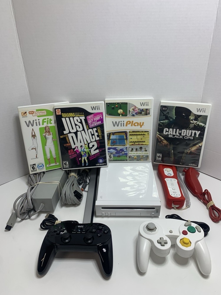 🔥Nintendo Wii Console Bundle RVL-001 GameCube Compatible,Controllers, 4 Games