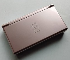 Rare 2008 Nintendo DS Lite Metallic Rose, Mock display unit