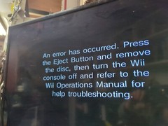 Nintendo Wii System Console White Works Error Pops Up When Disc Is Inserted