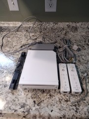 Nintendo Wii RVL-001 Console 2 Remotes And Cables Tested Works