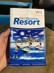 Nintendo Wii Console Wii Sports Resort Wii Remote Plus Bundle Black CIB Box