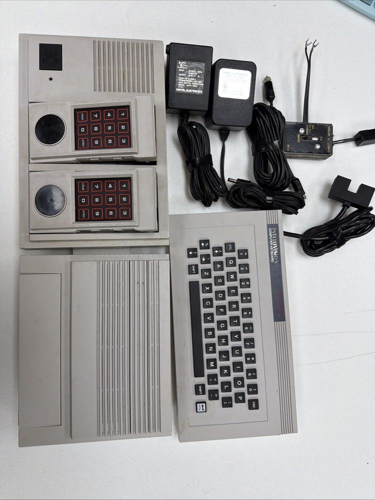 Mattel Intellivision II Console System 5872 w/ Controllers Power Tested & More